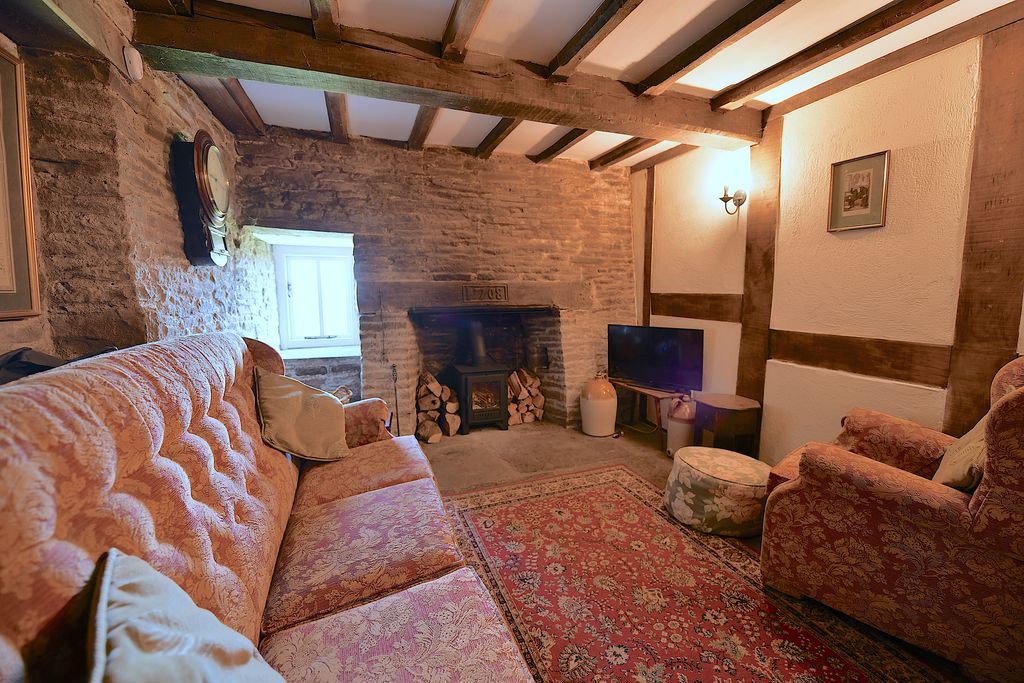 Snug- click for photo gallery